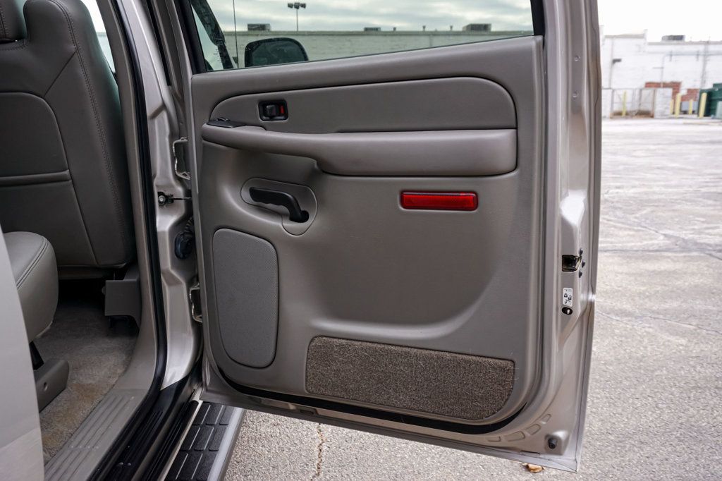 2005 GMC Yukon XL *Yukon XL SLT* *Leather Interior* *Moonroof* *Only 37k Miles* - 22990843 - 48