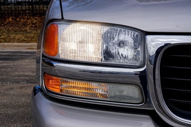 2005 GMC Yukon XL *Yukon XL SLT* *Leather Interior* *Moonroof* *Only 37k Miles* - 22990843 - 63