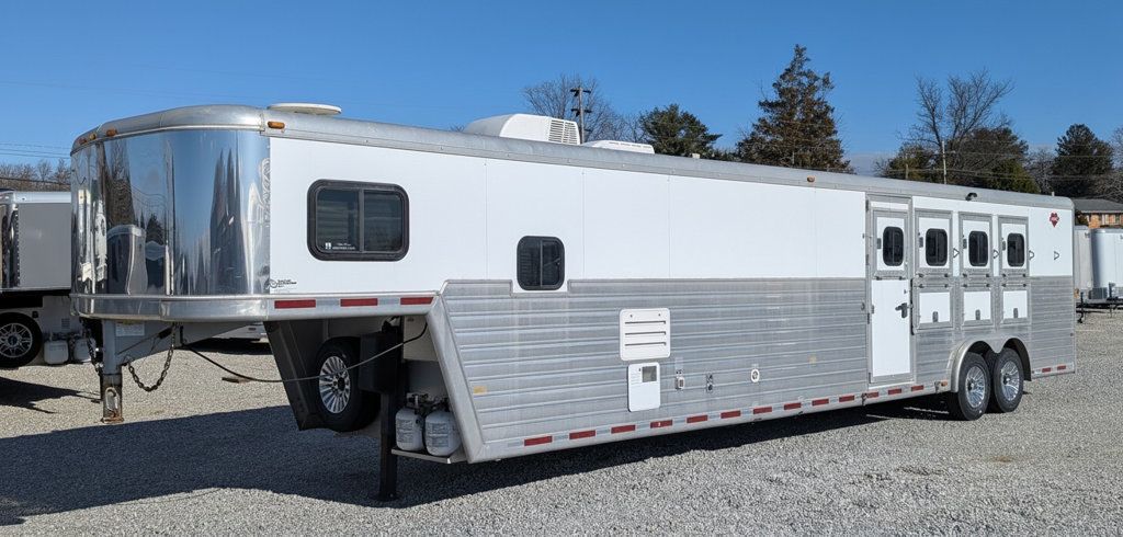 2005 Hart 4 Horse 12 foot Living Quarters  - 22994036 - 1