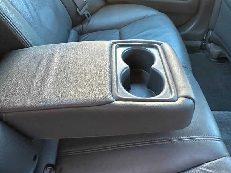 2005 Honda Accord Sedan EX-L V6 Automatic - 22929914 - 19
