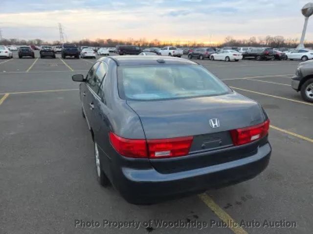 2005 Honda Accord Sedan EX-L V6 Automatic with NAVI - 23006826 - 3