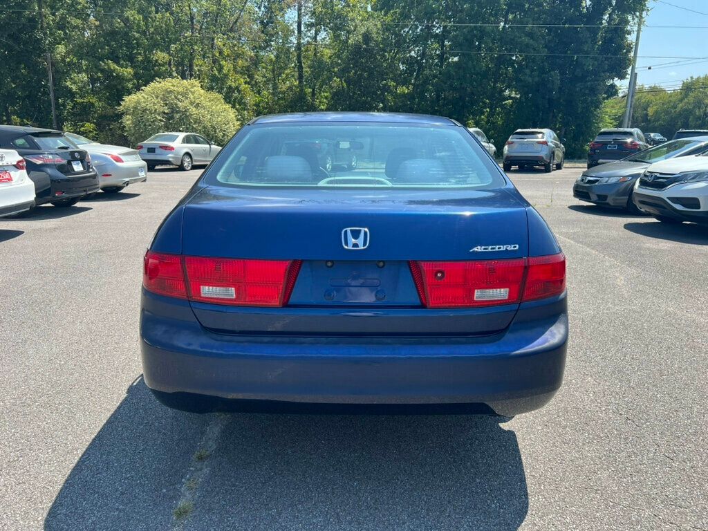 2005 Honda Accord Sedan LX Automatic - 22572514 - 3