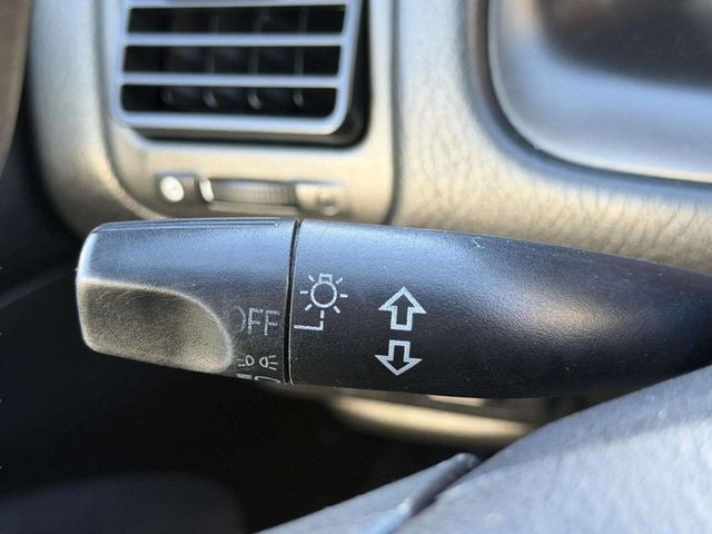 2005 Honda Civic Coupe LX Automatic SE - 22995690 - 25