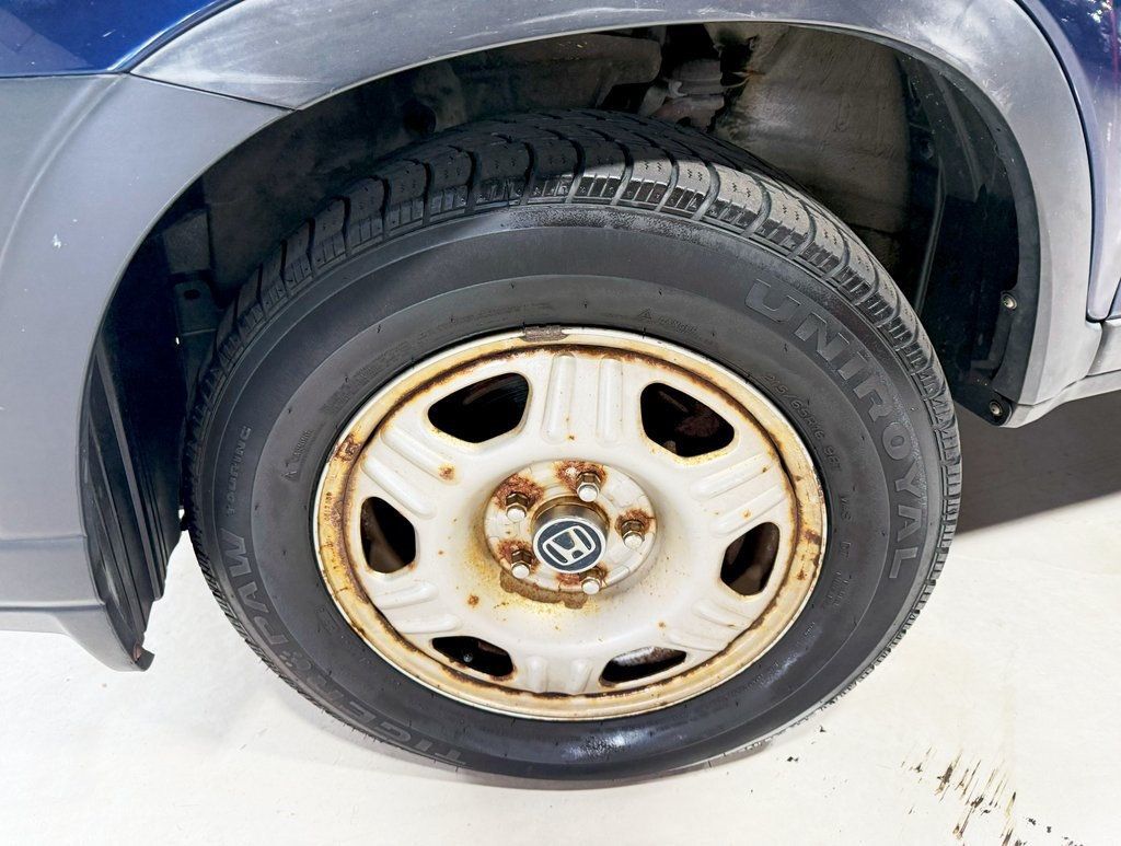 2005 Honda CR-V 2WD LX Automatic - 22903871 - 1