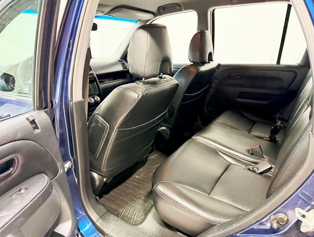 2005 Honda CR-V 2WD LX Automatic - 22903871 - 21