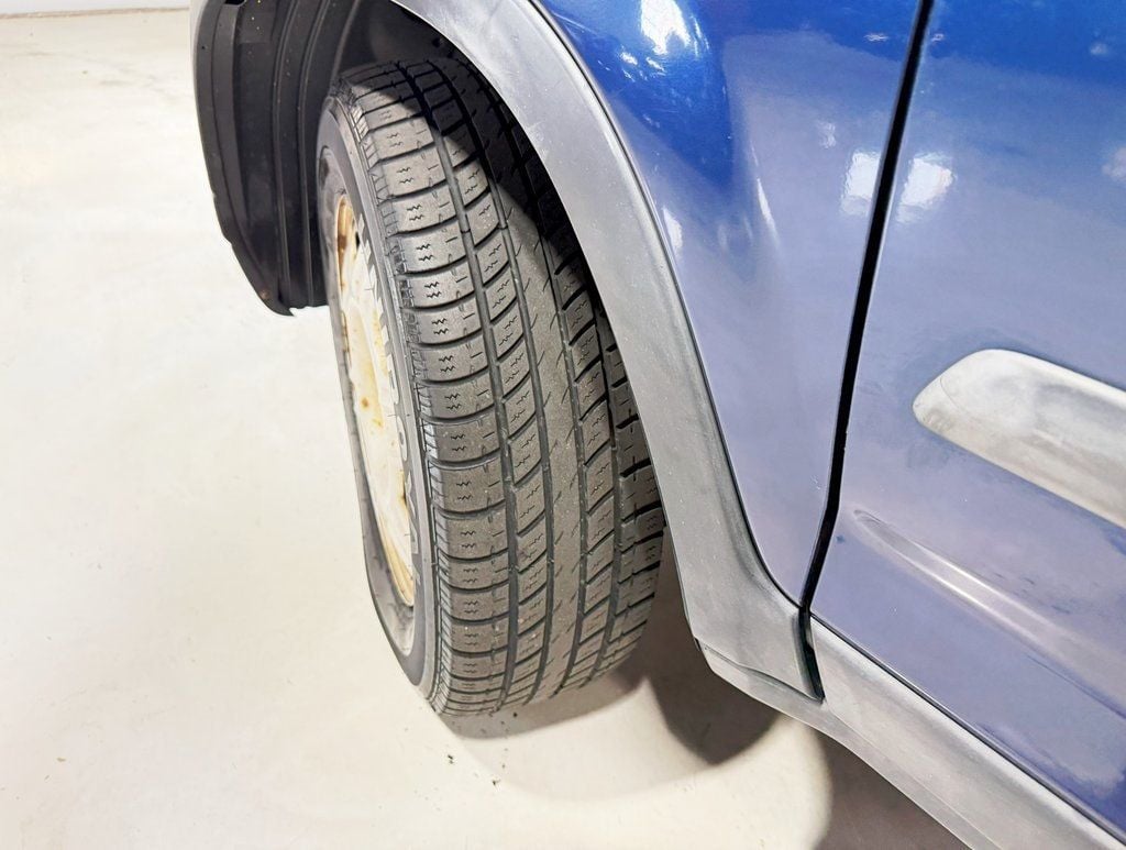 2005 Honda CR-V 2WD LX Automatic - 22903871 - 2