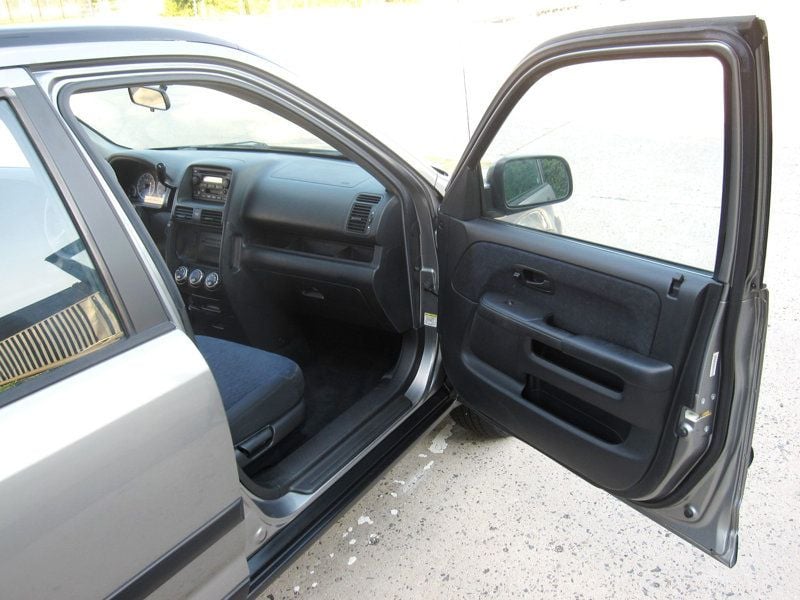 2005 Honda CR-V LX photo 20