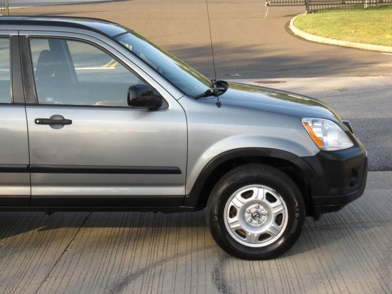 2005 Honda CR-V LX photo 6