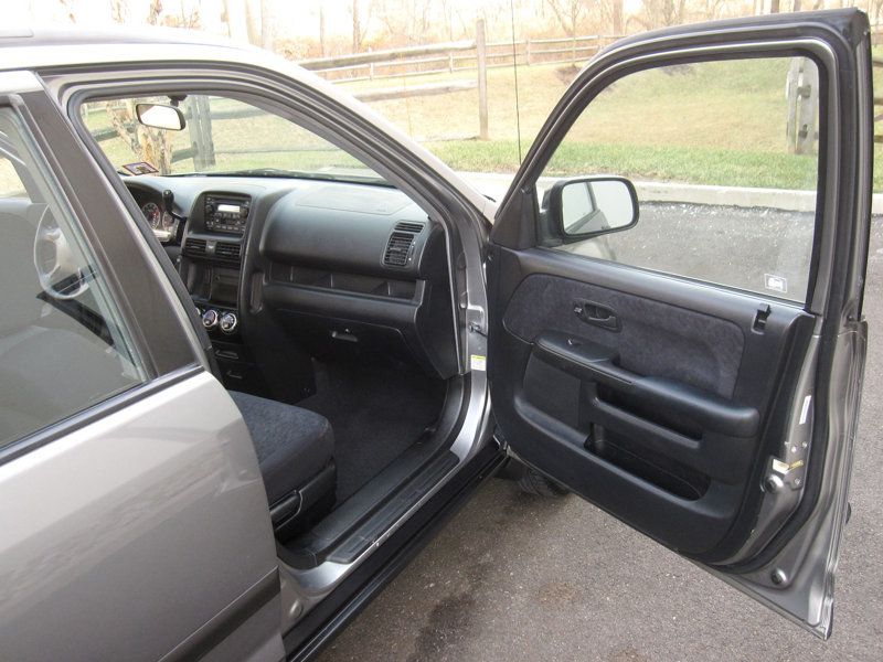 2005 Honda CR-V 4WD LX Automatic - 22971435 - 20