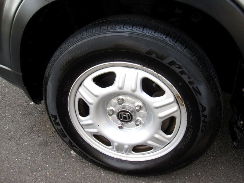 2005 Honda CR-V 4WD LX Automatic - 22971435 - 36