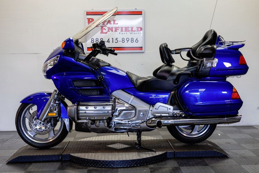 2005 Honda GL1800 GOLDWING 1-OWNER GREAT PRICE! - 23086766 | Video 2