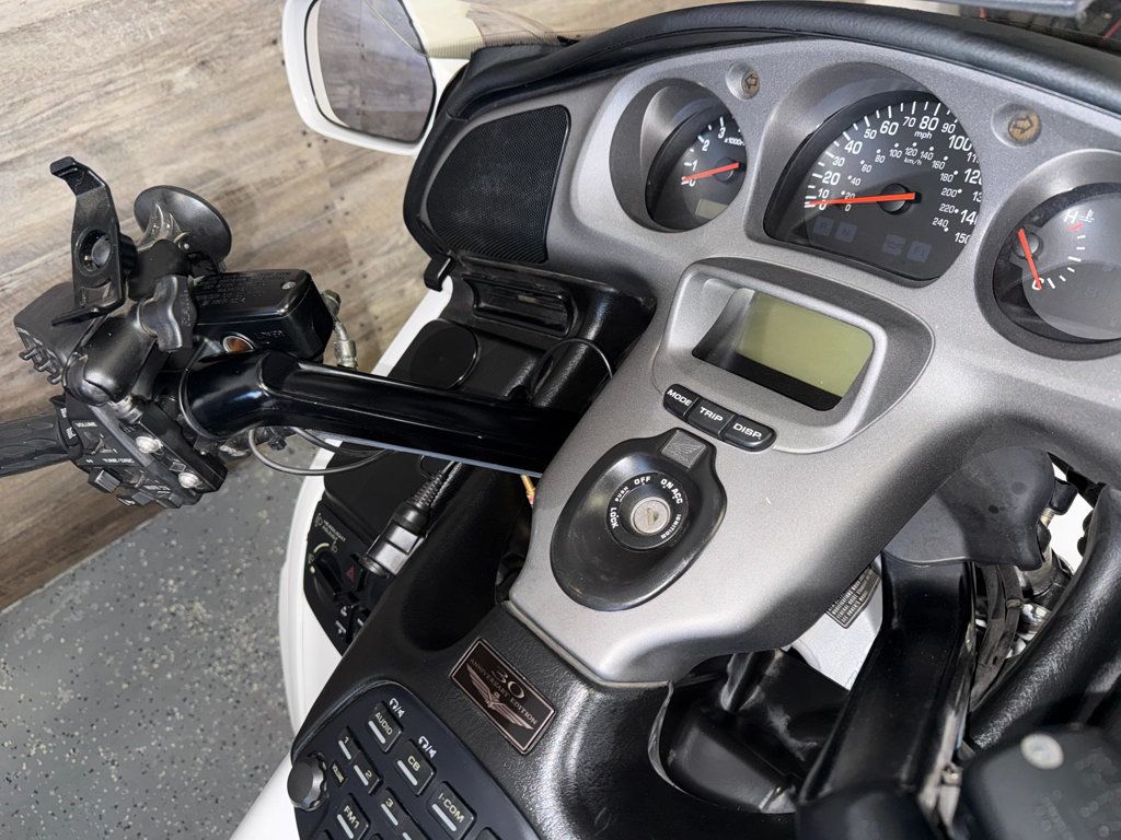 2005 Honda GL1800 Goldwing SUPER CLEAN! - 22994078 - 8