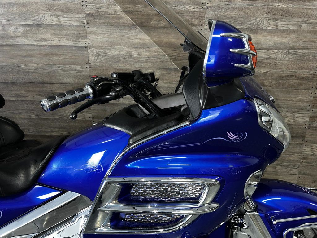 2005 Honda GL1800 Goldwing Tour SUPER CLEAN! - 22827667 - 3