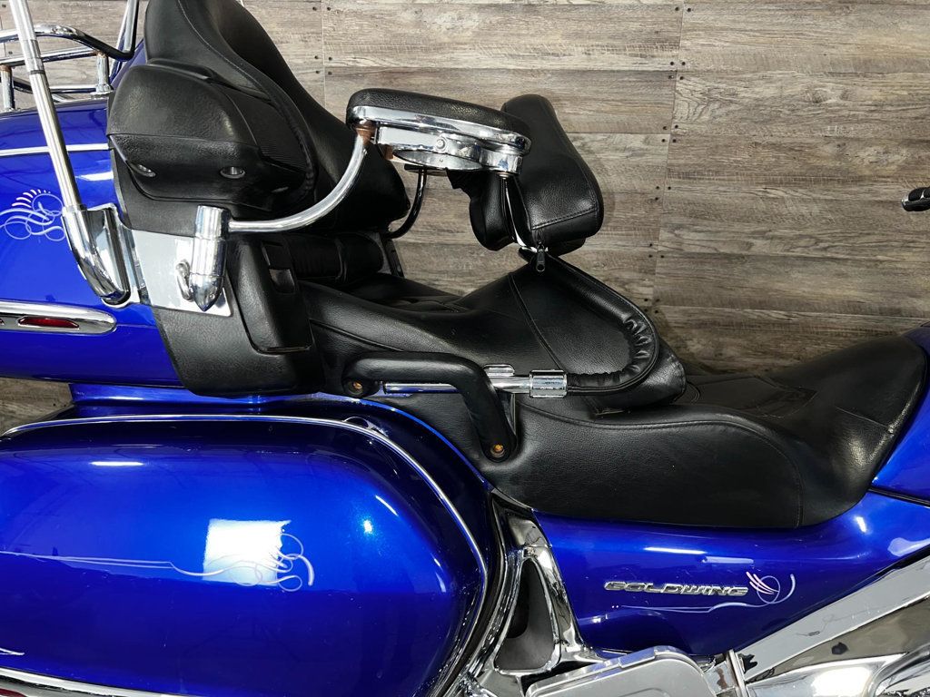 2005 Honda GL1800 Goldwing Tour SUPER CLEAN! - 22827667 - 6
