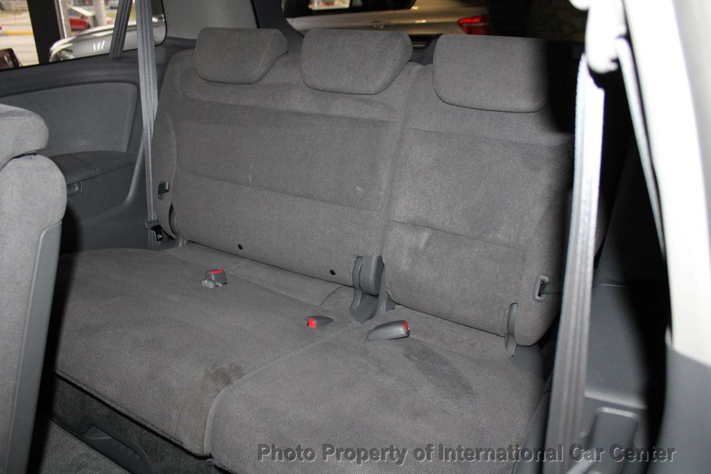 2005 Honda Odyssey EX Automatic - 22948386 - 17