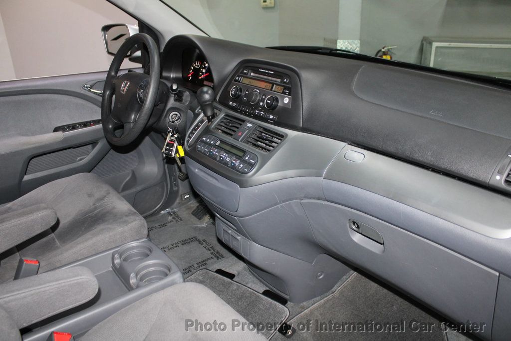 2005 Honda Odyssey EX Automatic - 22948386 - 24