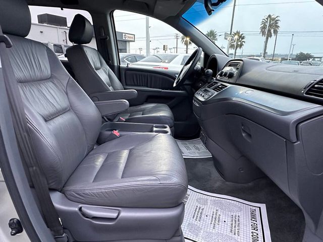 2005 Honda Odyssey EX L 4dr Mini Van w/Leather - 22985787 - 17