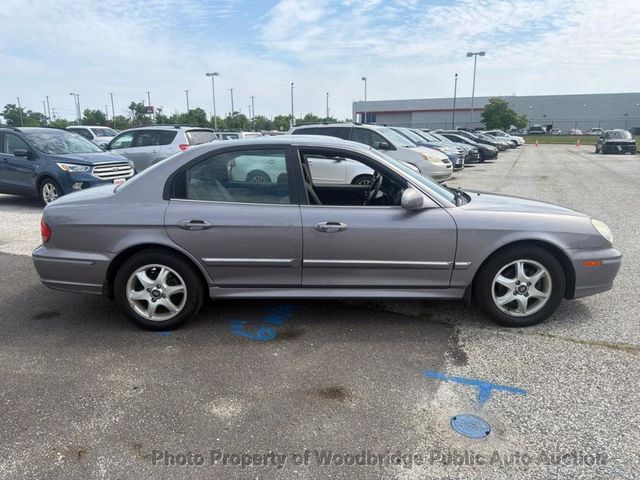 2005 Hyundai Sonata Super Deluxe (GLS) - 23040335 - 1