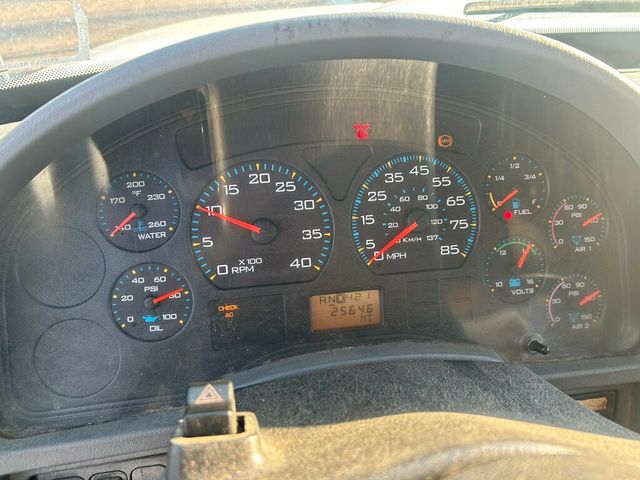 2005 International 4200 4X2 SERVICE UTILITY W/ CRANE 25,000 ORIGINAL MILES FINANCING AVAILABLE - 22996200 - 11