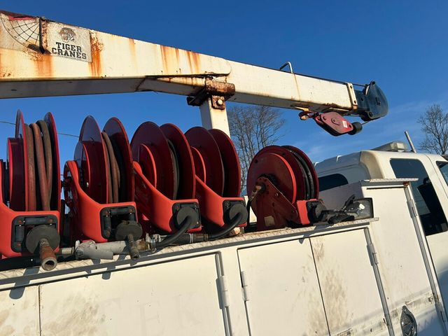 2005 International 4200 4X2 SERVICE UTILITY W/ CRANE 25,000 ORIGINAL MILES FINANCING AVAILABLE - 22996200 - 5