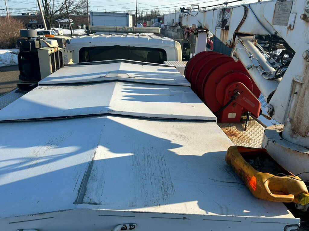 2005 International 4200 4X2 SERVICE UTILITY W/ CRANE 25,000 ORIGINAL MILES FINANCING AVAILABLE - 22996200 - 8