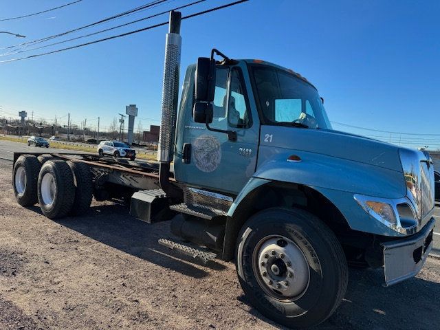 2005 International TANDEM AXLE CAB & CHASSIS LOW MILES MULTIPLE USES - 22252474 - 1