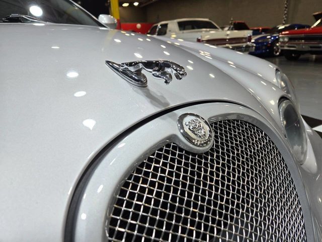 2005 Jaguar S-Type 4dr Sedan V8 R Supercharged - 22934584 - 38