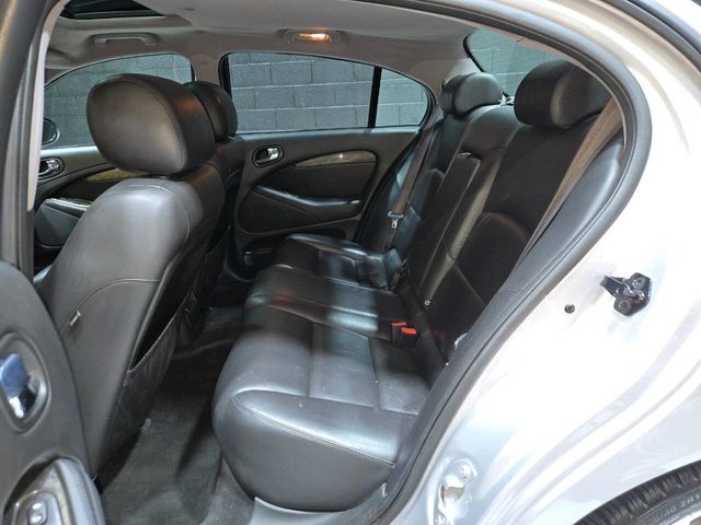 2005 Jaguar S-Type 4dr Sedan V8 R Supercharged - 22934584 - 56