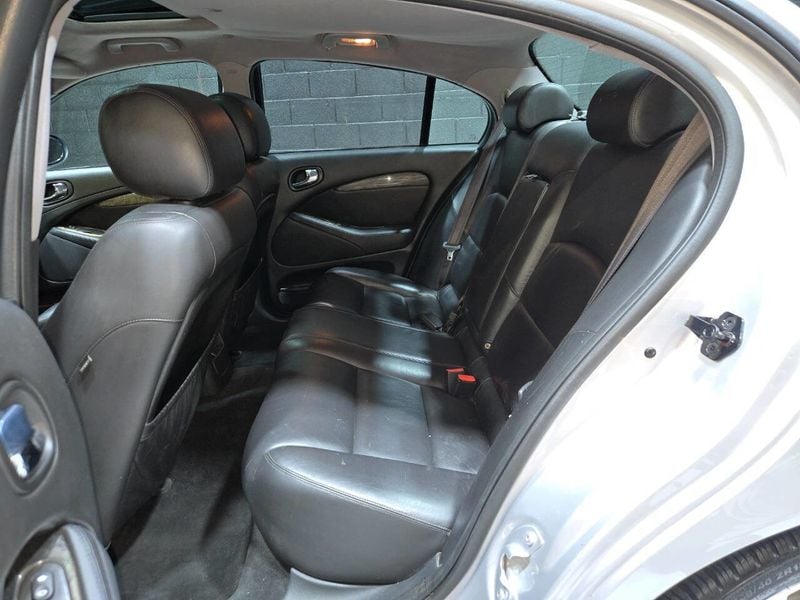 2005 Jaguar S-Type 4dr Sedan V8 R Supercharged - 22934584 - 56