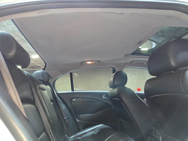 2005 Jaguar S-Type 4dr Sedan V8 R Supercharged - 22934584 - 58