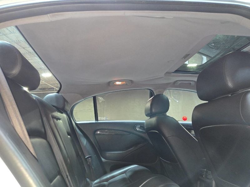 2005 Jaguar S-Type 4dr Sedan V8 R Supercharged - 22934584 - 58