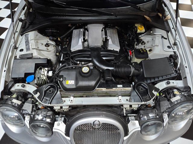 2005 Jaguar S-Type 4dr Sedan V8 R Supercharged - 22934584 - 5
