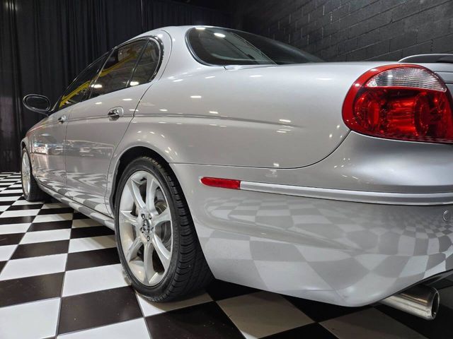 2005 Jaguar S-Type 4dr Sedan V8 R Supercharged - 23021959 - 19
