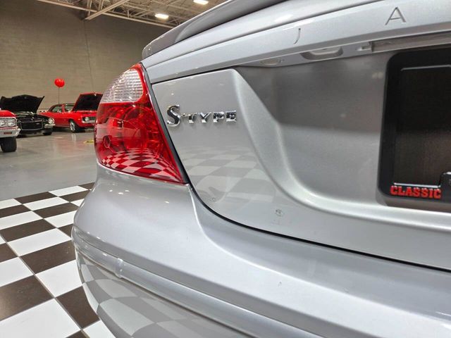 2005 Jaguar S-Type 4dr Sedan V8 R Supercharged - 23021959 - 23