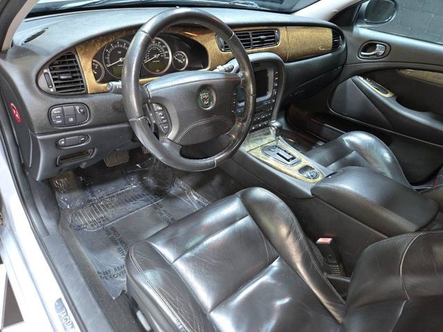 2005 Jaguar S-Type 4dr Sedan V8 R Supercharged - 23021959 - 6