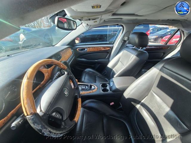 2005 Jaguar XJ 4dr Sedan XJ8 LWB - 22947469 - 7