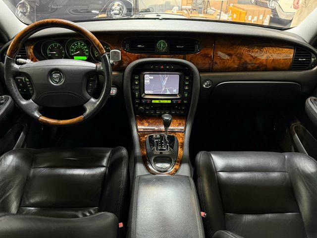 2005 Jaguar XJ Local Trade/XJR/Heated Leather Seats/Alpine Premium Audio/NAV - 23061713 - 14