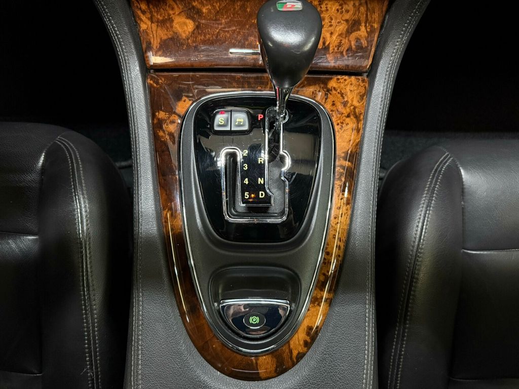 2005 Jaguar XJ Local Trade/XJR/Heated Leather Seats/Alpine Premium Audio/NAV - 23061713 - 16