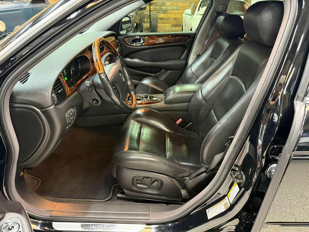 2005 Jaguar XJ Local Trade/XJR/Heated Leather Seats/Alpine Premium Audio/NAV - 23061713 - 21