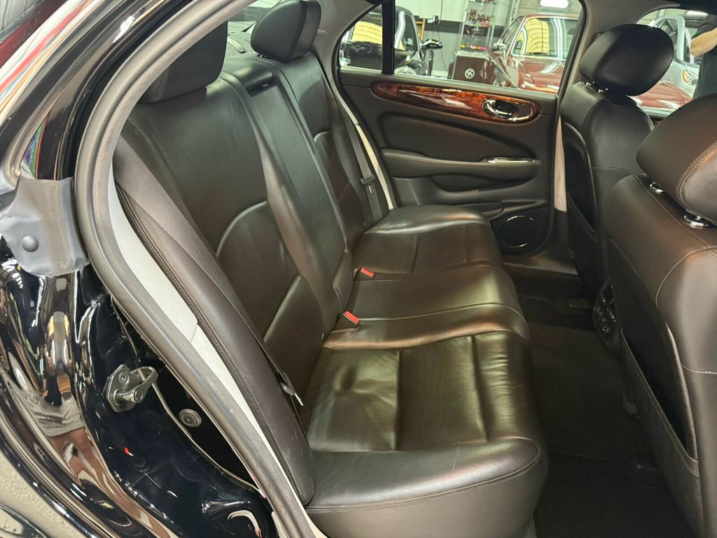 2005 Jaguar XJ Local Trade/XJR/Heated Leather Seats/Alpine Premium Audio/NAV - 23061713 - 33