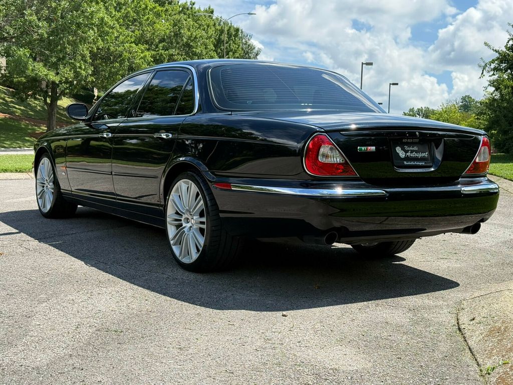 2005 Jaguar XJ Local Trade/XJR/Heated Leather Seats/Alpine Premium Audio/NAV - 23061713 - 4
