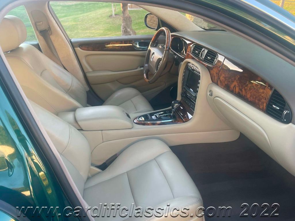 2005 Jaguar XJR  - 21254055 - 15