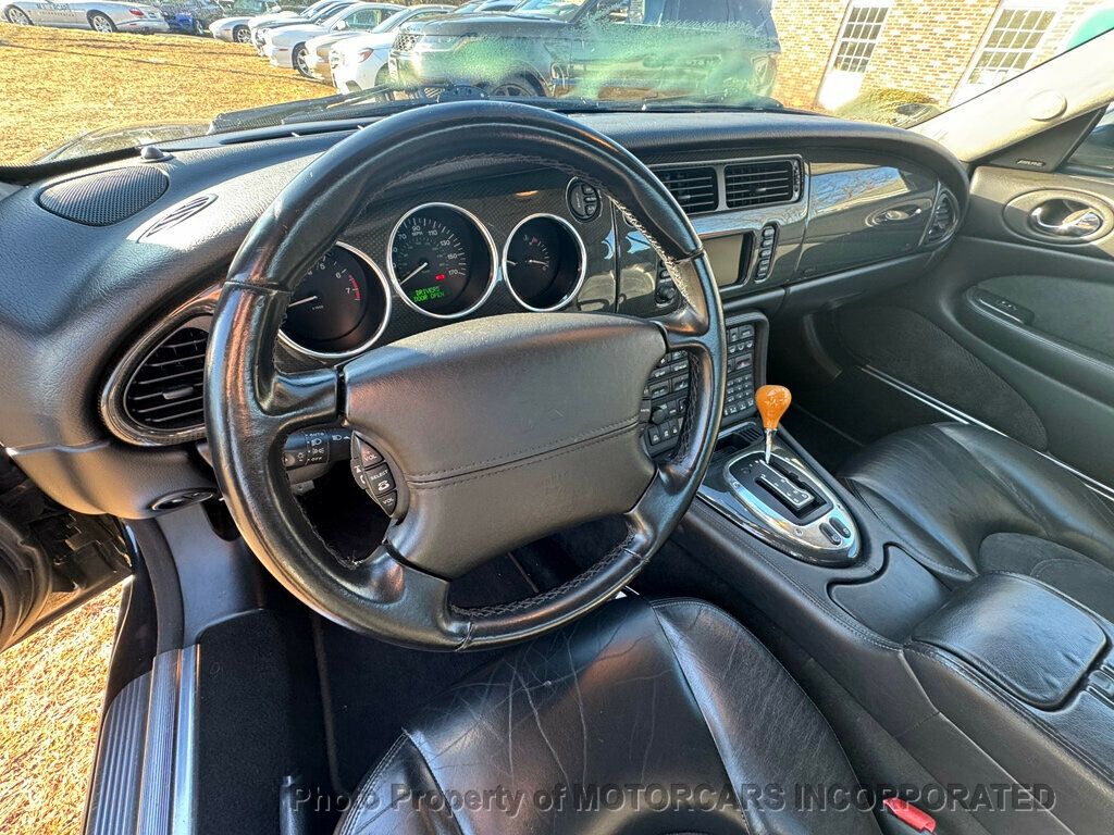 2005 Jaguar XK8 2dr Convertible XK8 - 22973156 - 9