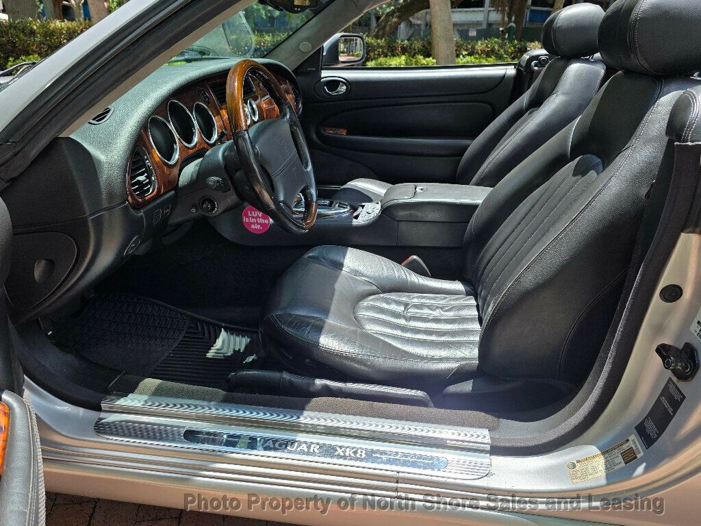 2005 Jaguar XK8 2dr Convertible XK8 - 23017649 - 33