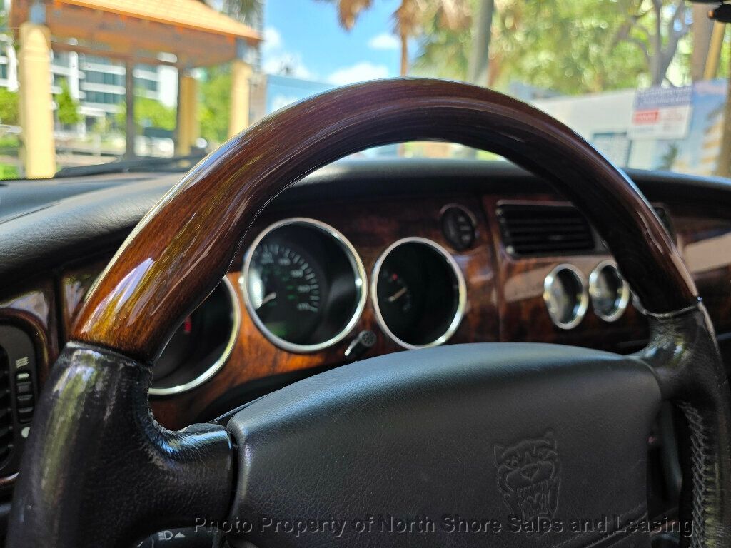 2005 Jaguar XK8 2dr Convertible XK8 - 23017649 - 52