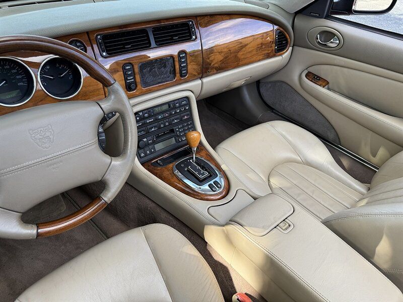 2005 Jaguar XK8 2dr Convertible XK8 Clean Carfax Florida Car - 22867412 - 17