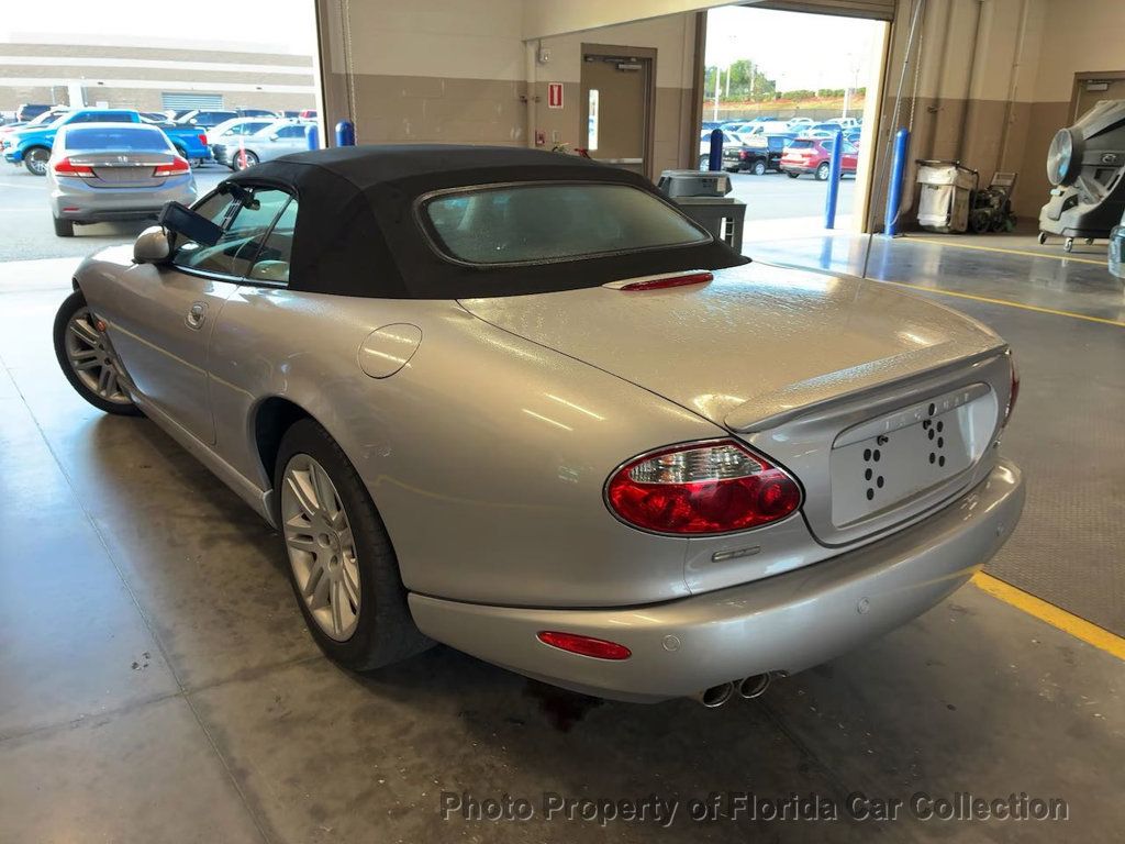 2005 Jaguar XK8 XKR Convertible 4.2L Supercharged - 22957397 - 2
