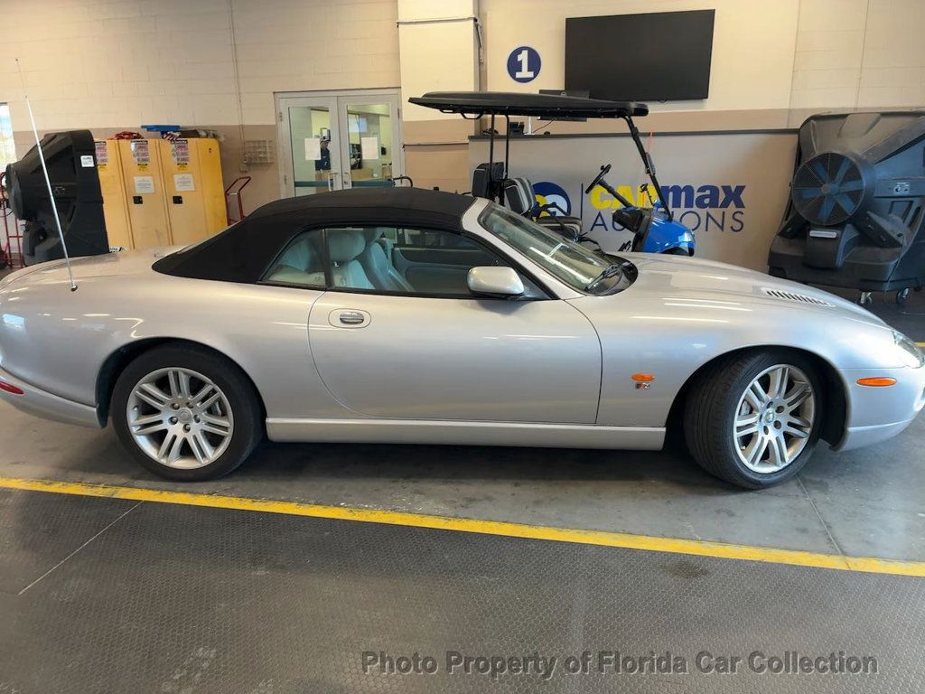 2005 Jaguar XK8 XKR Convertible 4.2L Supercharged - 22957397 - 5