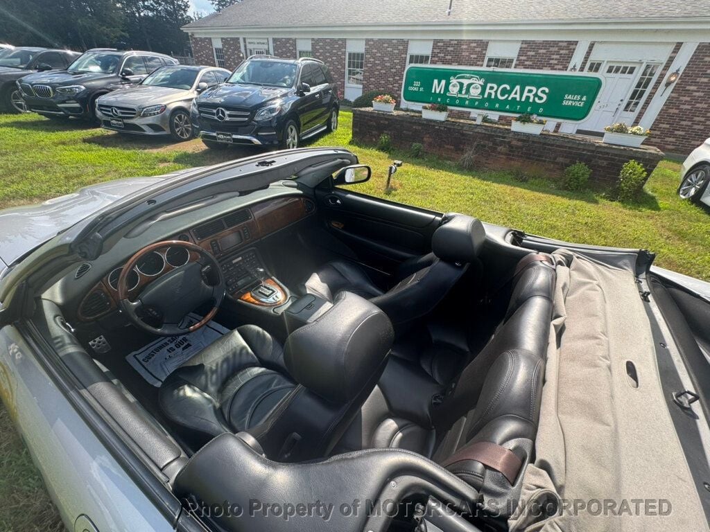 2005 Jaguar XK 8 Convertible XKR photo 12