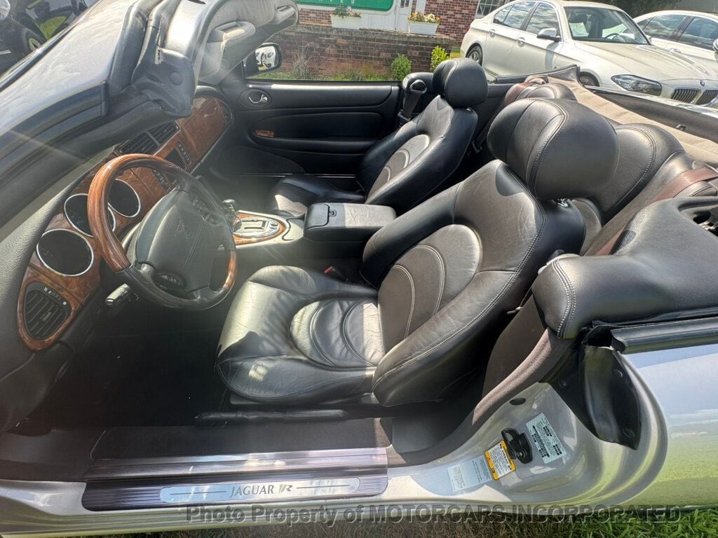 2005 Jaguar XK 8 Convertible XKR photo 13
